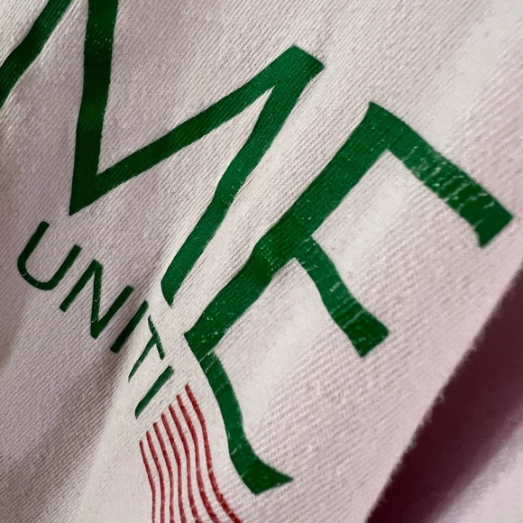 Supreme Nuova York pink tshirt. - Picture 2 of 4